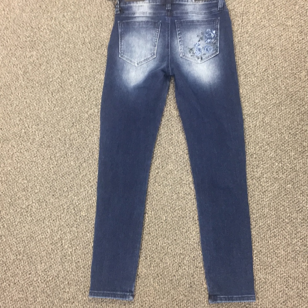 Jeans - Picture 2 of 8